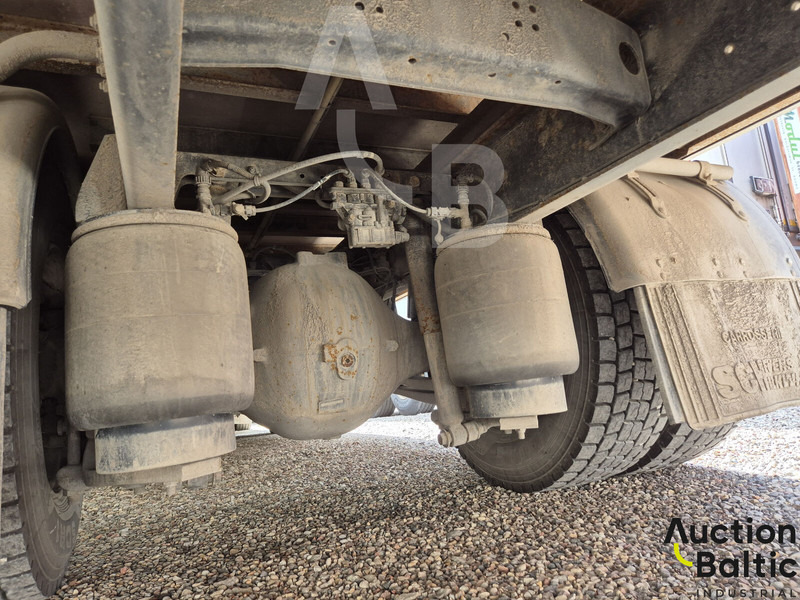Camião furgão Volvo FL240: foto 10