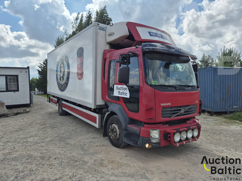 Volvo FL240 - Camião frigorífico: foto 1 Volvo FL240 - Camião frigorífico: foto 1