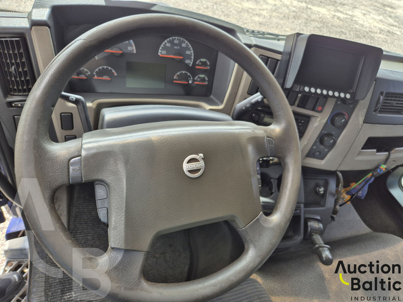 Volvo FL240 - Camião furgão: foto 5 Volvo FL240 - Camião furgão: foto 5