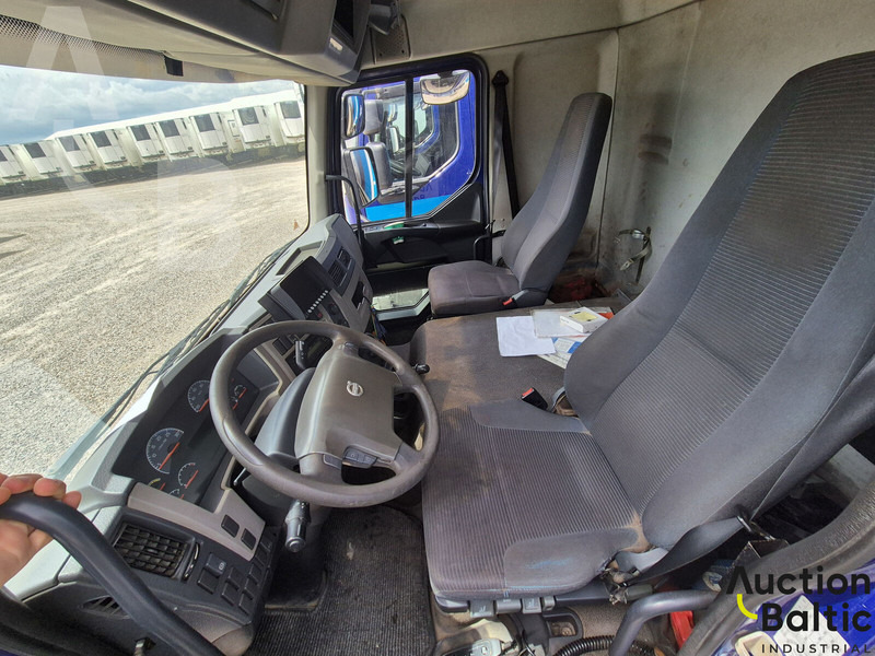 Volvo FL240 - Camião furgão: foto 4 Volvo FL240 - Camião furgão: foto 4