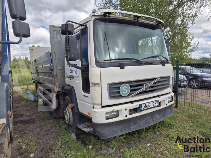 Volvo FL6 - Camião de caixa aberta/ Plataforma: foto 2 Volvo FL6 - Camião de caixa aberta/ Plataforma: foto 2