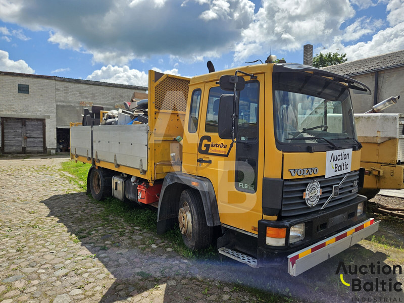 Volvo FL612 - Camião de caixa aberta/ Plataforma: foto 2 Volvo FL612 - Camião de caixa aberta/ Plataforma: foto 2