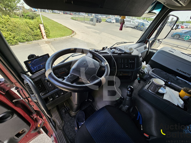 Camião transporte de veículos Volvo FM440: foto 6