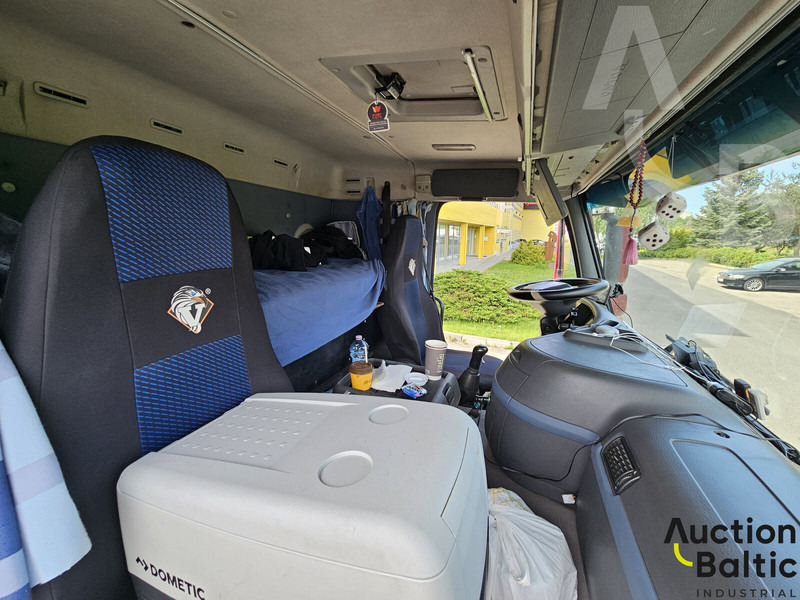 Volvo FM440 - Camião transporte de veículos: foto 5 Volvo FM440 - Camião transporte de veículos: foto 5