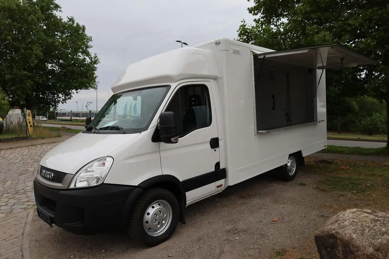 Iveco C30C/ FOODTRUCK/ Daily - Food truck: foto 4 Iveco C30C/ FOODTRUCK/ Daily - Food truck: foto 4