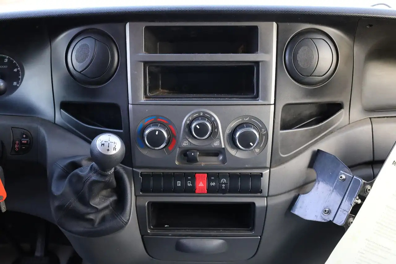 Carrinha de contentor Iveco Daily/ Regalsystem/Luftfeder/1. Hand: foto 10 Carrinha de contentor Iveco Daily/ Regalsystem/Luftfeder/1. Hand: foto 10