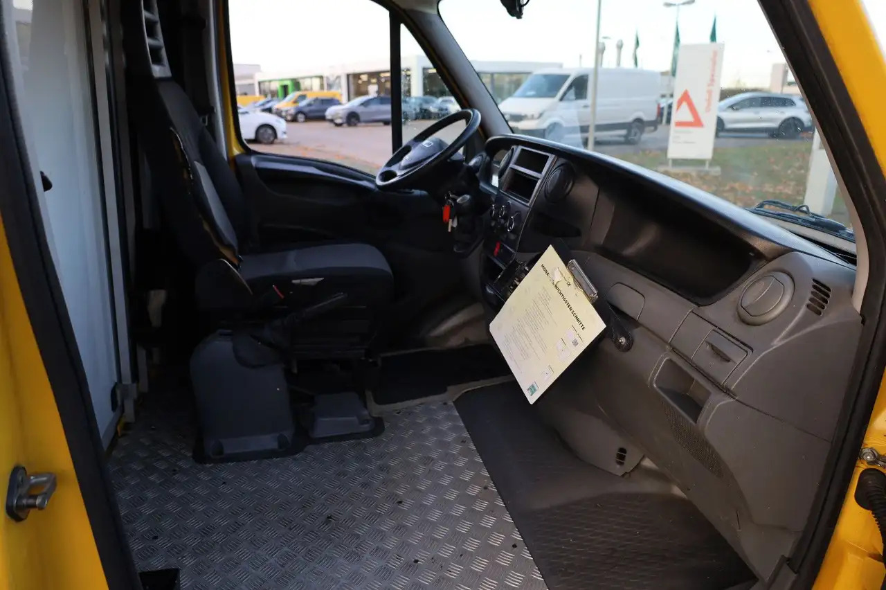 Carrinha de contentor Iveco Daily/ Regalsystem/Luftfeder/1. Hand: foto 8 Carrinha de contentor Iveco Daily/ Regalsystem/Luftfeder/1. Hand: foto 8