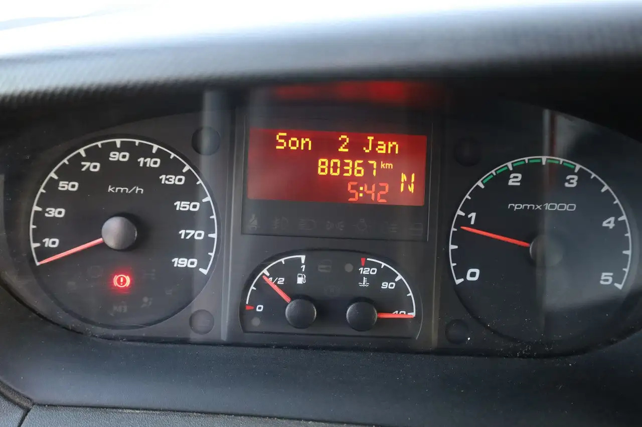 Carrinha de contentor Iveco Daily/ Regalsystem/Luftfeder/1. Hand: foto 12 Carrinha de contentor Iveco Daily/ Regalsystem/Luftfeder/1. Hand: foto 12