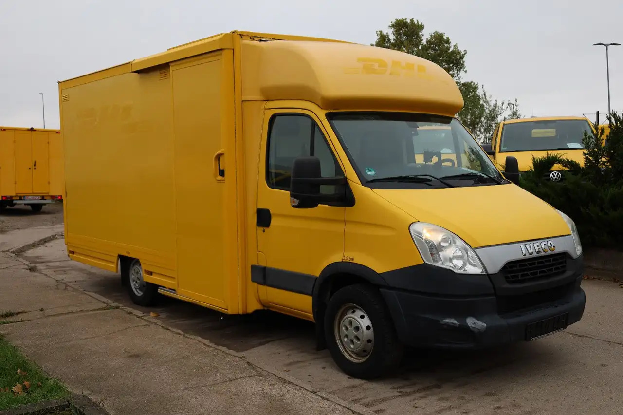 Iveco IS35SI2AA Daily/ Regalsystem/Luftfeder/1. Hand/ - Carrinha de contentor: foto 1 Iveco IS35SI2AA Daily/ Regalsystem/Luftfeder/1. Hand/ - Carrinha de contentor: foto 1