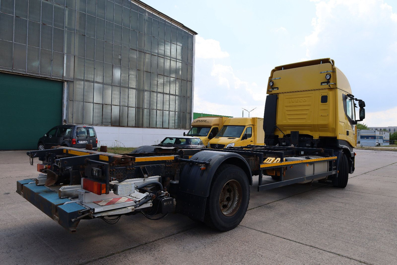 Iveco STRALIS/Magirus/L042/1. Hand - Camião transportador de contêineres/ Caixa móvel: foto 5 Iveco STRALIS/Magirus/L042/1. Hand - Camião transportador de contêineres/ Caixa móvel: foto 5