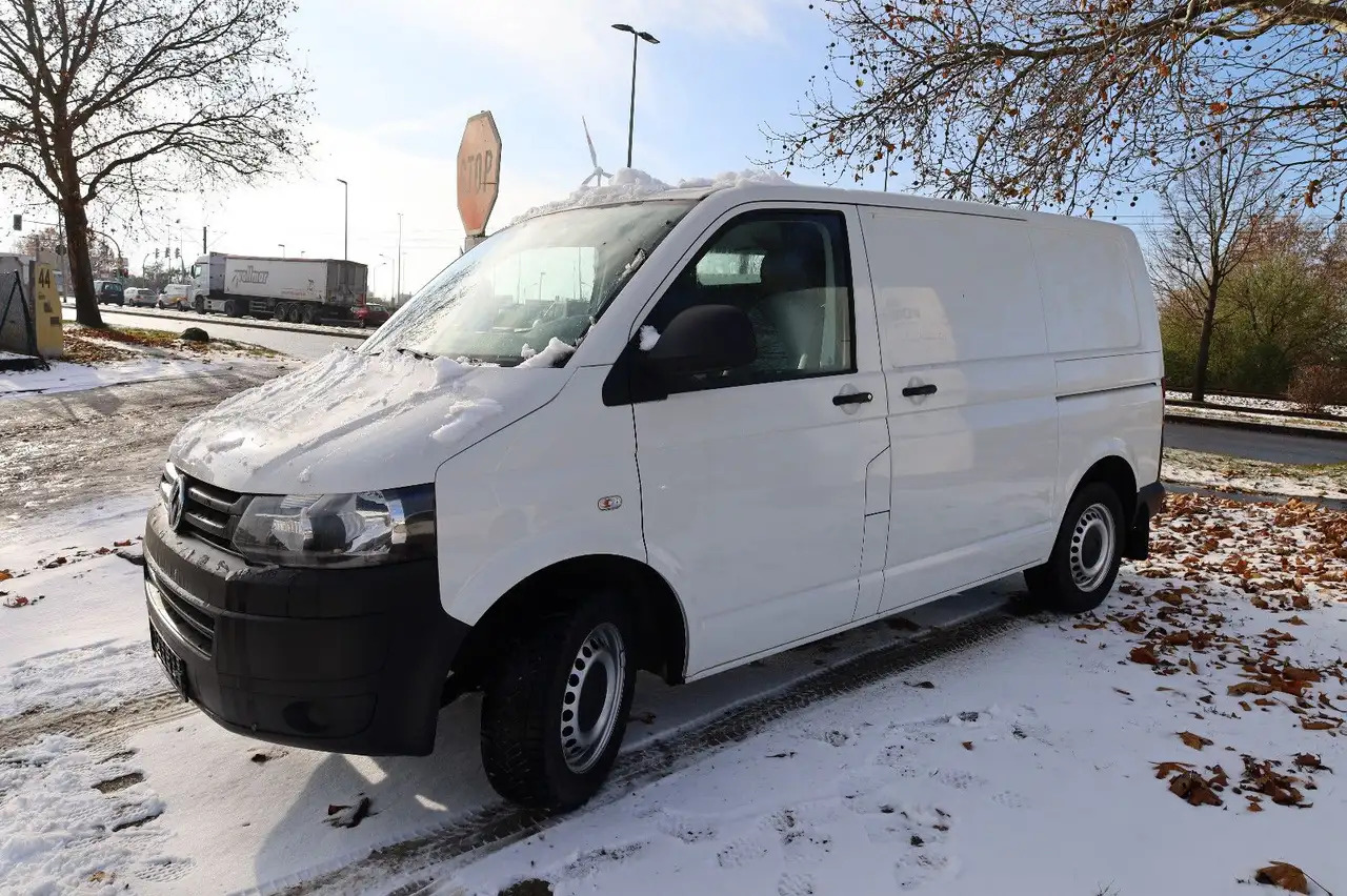 Volkswagen T5 Transporter Kasten-Kombi 2.0 TDI/EU5/1.Hand - Furgão: foto 2 Volkswagen T5 Transporter Kasten-Kombi 2.0 TDI/EU5/1.Hand - Furgão: foto 2