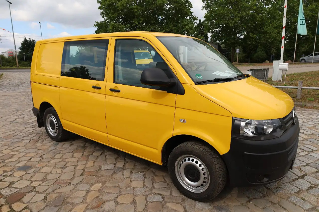 Volkswagen T5 Transporter Kasten-Kombi 2.0 TDI/EU5/5-Sitze - Automóvel: foto 4 Volkswagen T5 Transporter Kasten-Kombi 2.0 TDI/EU5/5-Sitze - Automóvel: foto 4