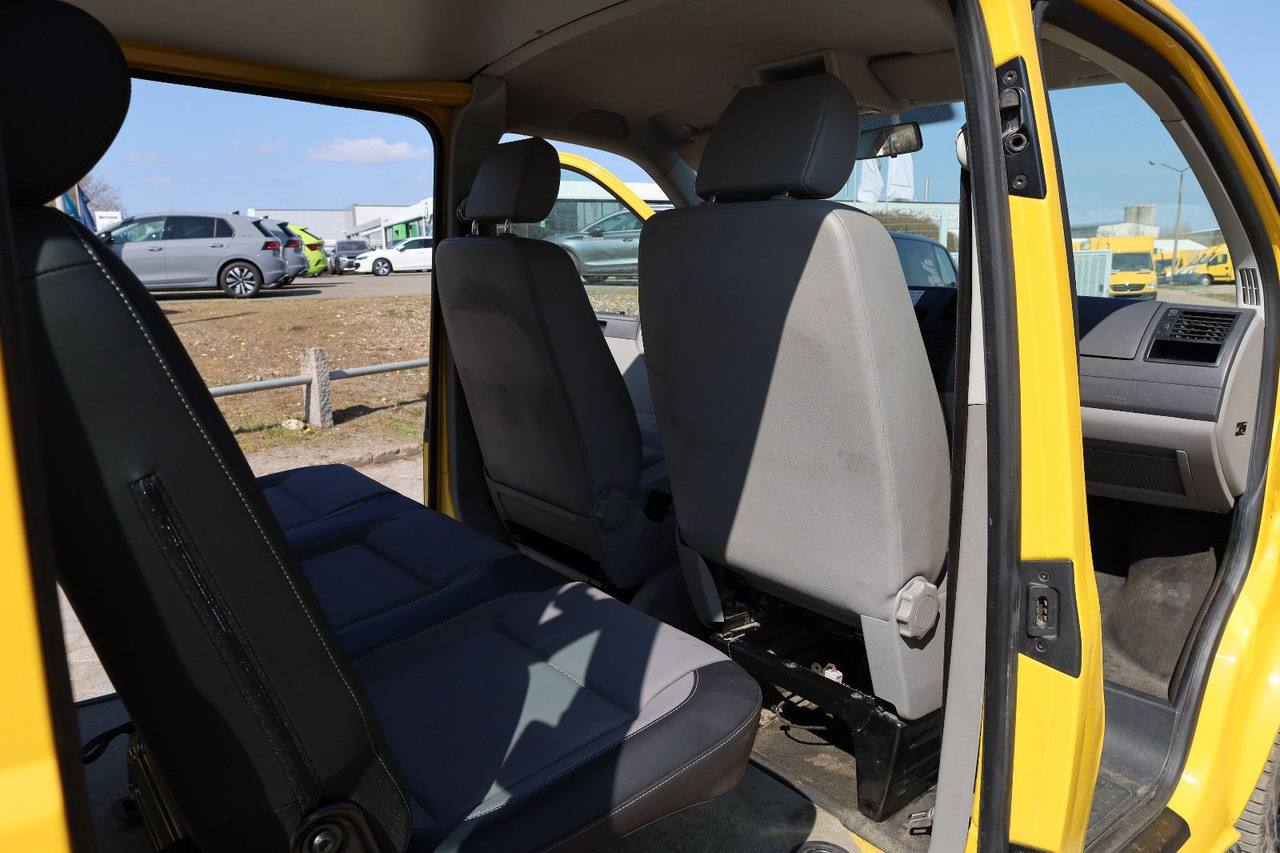 Volkswagen T5 Transporter Kasten-Kombi 2.0 TDI/EU5/5-Sitze - Furgão de passageiros: foto 4 Volkswagen T5 Transporter Kasten-Kombi 2.0 TDI/EU5/5-Sitze - Furgão de passageiros: foto 4