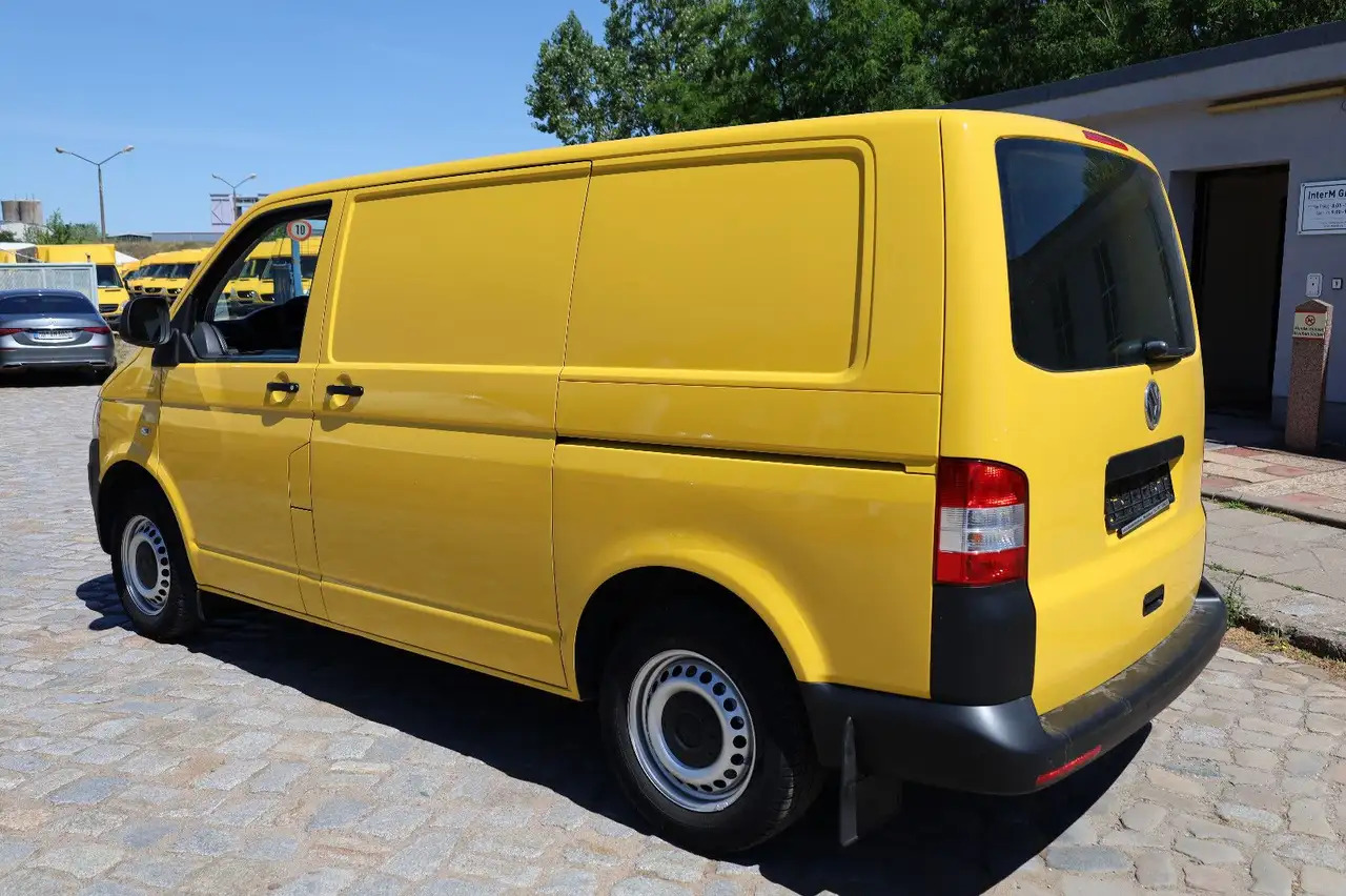 Volkswagen T5 Transporter Kasten-Kombi 2.0 TDI/EU5 - Automóvel: foto 4 Volkswagen T5 Transporter Kasten-Kombi 2.0 TDI/EU5 - Automóvel: foto 4