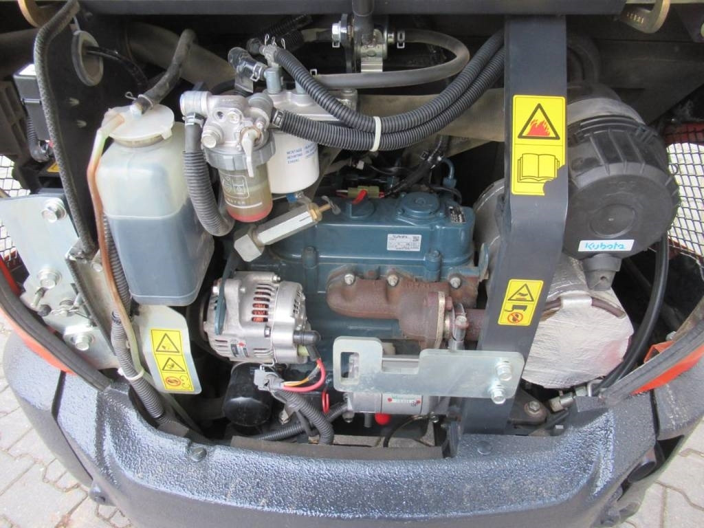 Kubota KX019-4 Löffelpacket - Mini escavadeira: foto 4 Kubota KX019-4 Löffelpacket - Mini escavadeira: foto 4