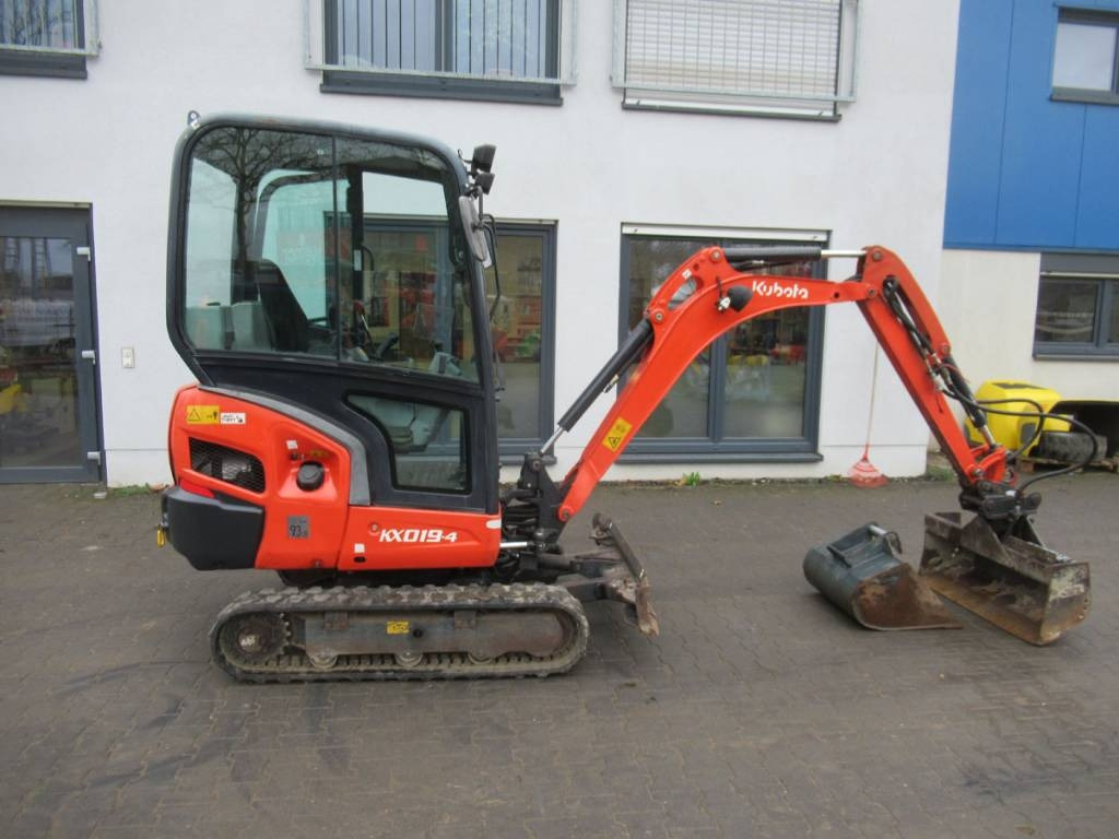 Kubota KX019-4 Schwenklöffel - Mini escavadeira: foto 1 Kubota KX019-4 Schwenklöffel - Mini escavadeira: foto 1