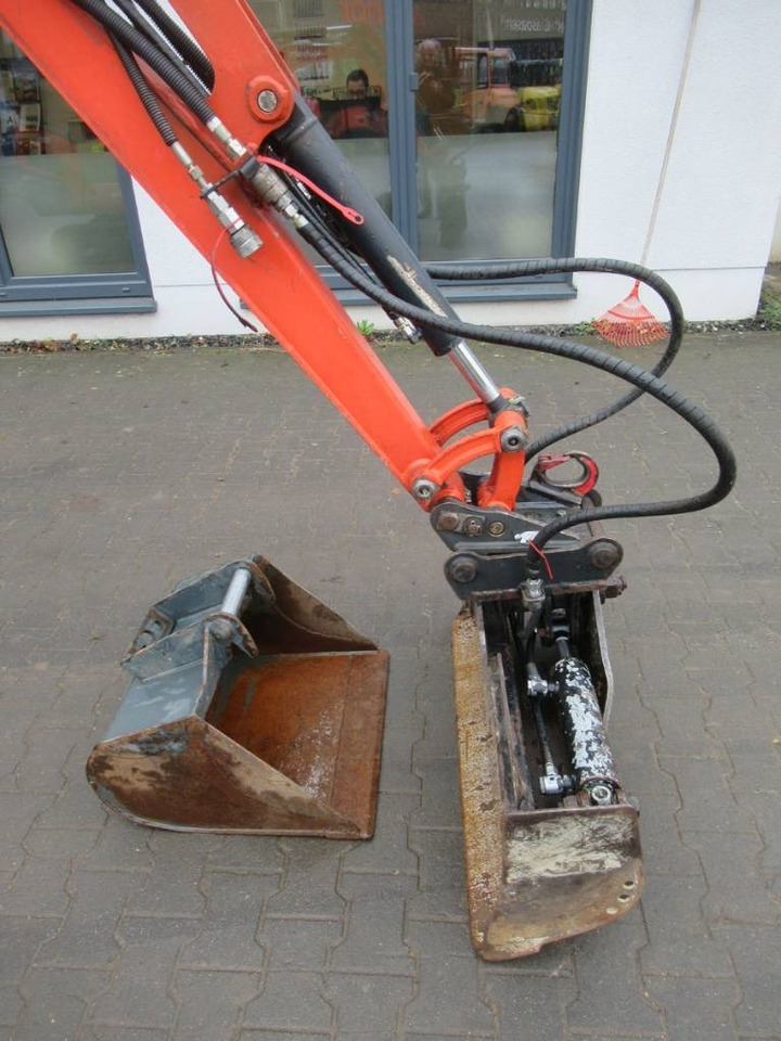 Kubota KX019-4 Schwenklöffel - Mini escavadeira: foto 5 Kubota KX019-4 Schwenklöffel - Mini escavadeira: foto 5