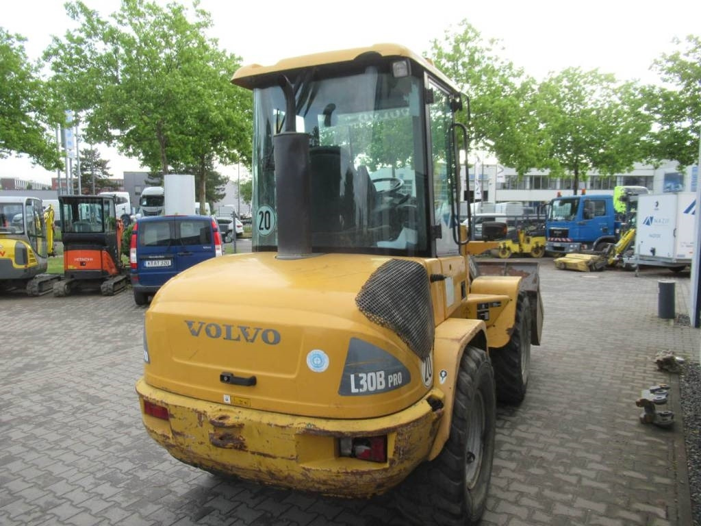 Volvo L 30 B - Pá carregadora de rodas: foto 4 Volvo L 30 B - Pá carregadora de rodas: foto 4