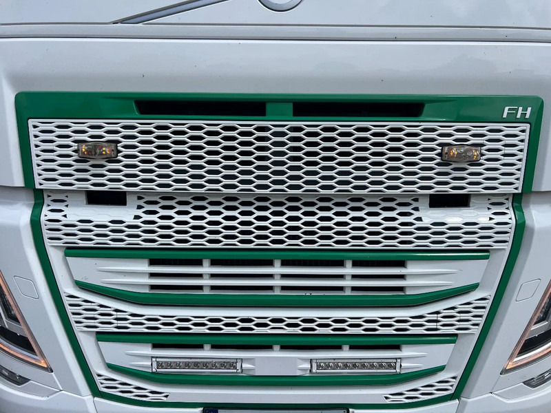 Volvo FH 500 VDS STEERING***PTO POMP***Full Air***FH500 euro6 - Tractor: foto 3 Volvo FH 500 VDS STEERING***PTO POMP***Full Air***FH500 euro6 - Tractor: foto 3