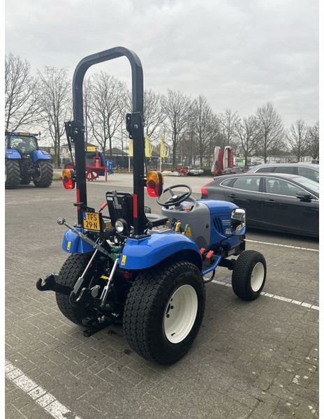 New Holland BOOMER 25 - Trator: foto 4 New Holland BOOMER 25 - Trator: foto 4