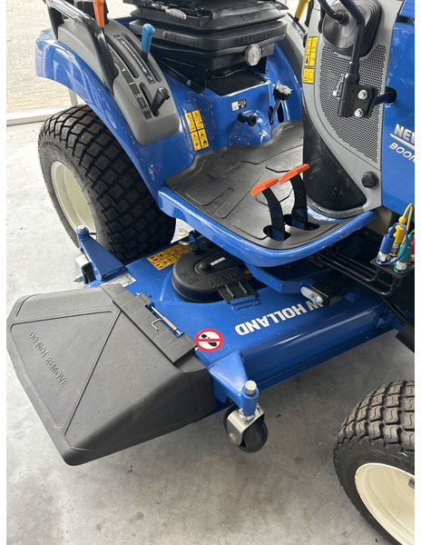 New Holland New Holland Boomer - Trator: foto 3 New Holland New Holland Boomer - Trator: foto 3