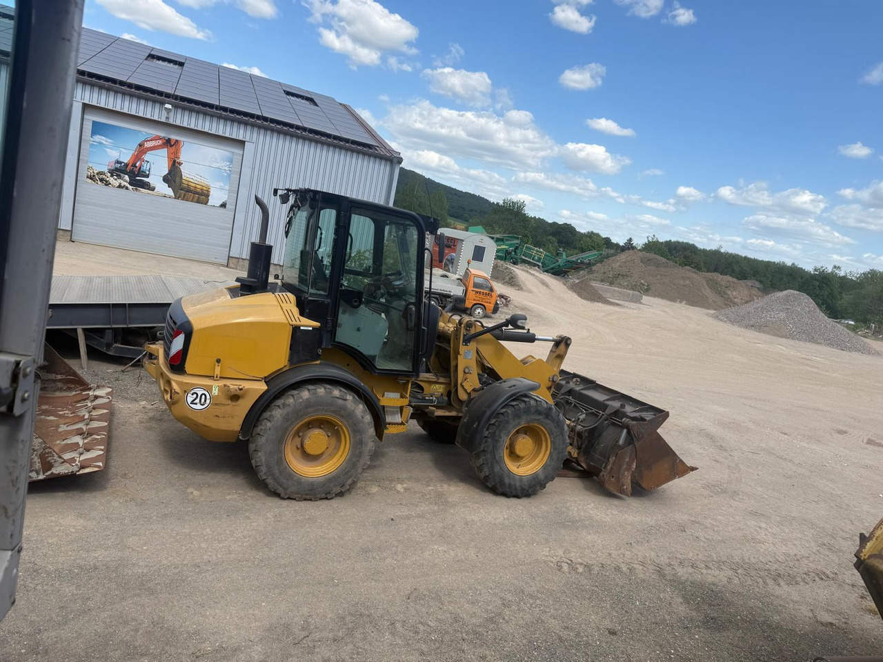 Caterpillar 908 H 2 mal verfügbar - Pá carregadora de rodas: foto 4 Caterpillar 908 H 2 mal verfügbar - Pá carregadora de rodas: foto 4