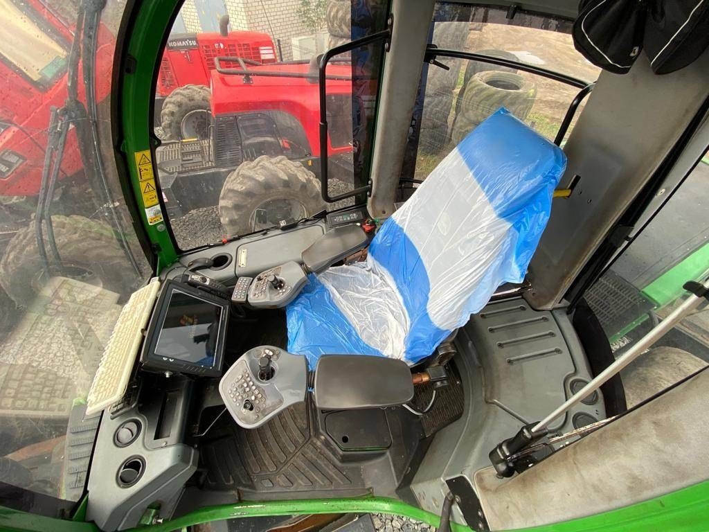 Harvester John Deere 1470 E: foto 10