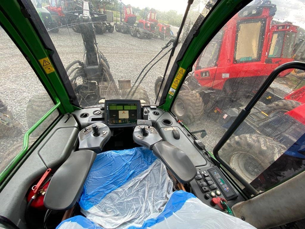 Harvester John Deere 1470 E: foto 11