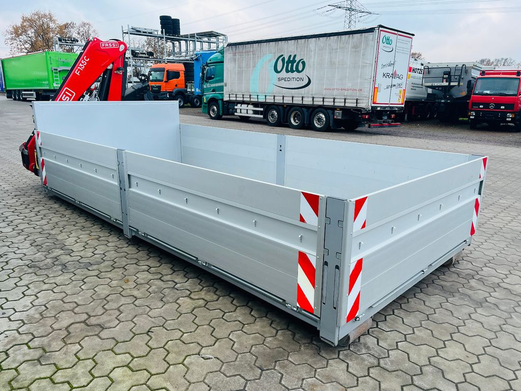 Abrollcontainer Container Kran Fassi F135 - Semi-reboque transportador de contêineres/ Caixa móvel: foto 4 Abrollcontainer Container Kran Fassi F135 - Semi-reboque transportador de contêineres/ Caixa móvel: foto 4