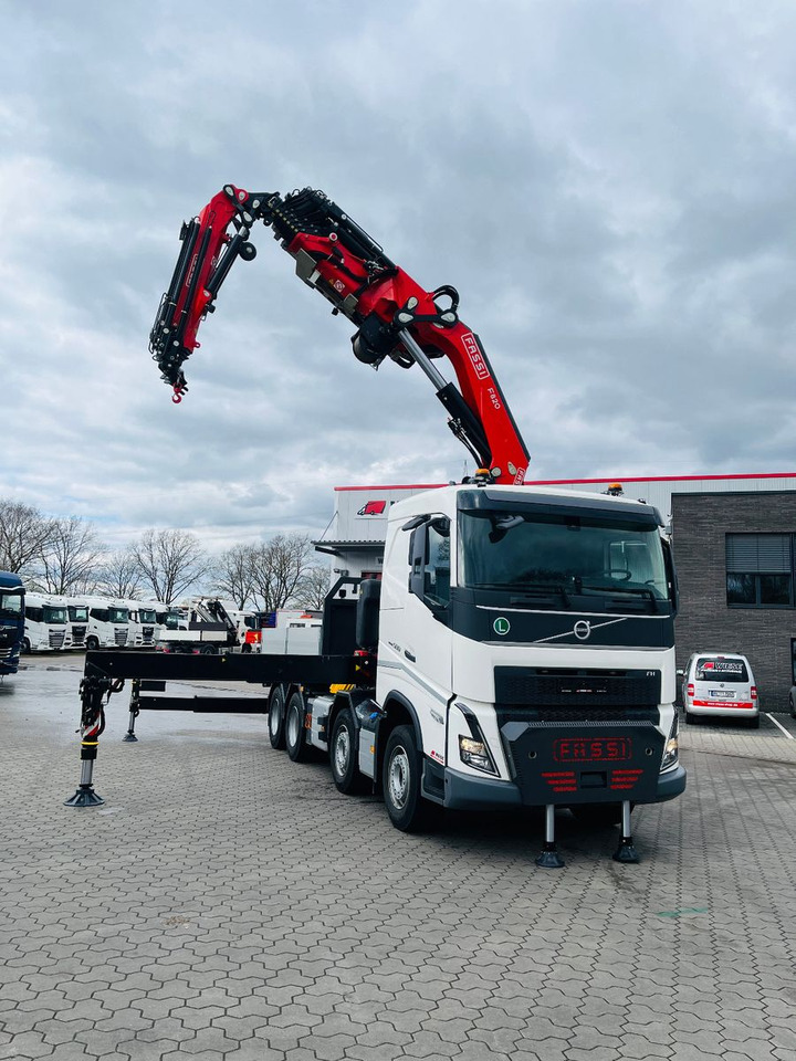 Volvo FH 500 8x4 Kran F820 RA2.27 Jib & Winde Sofort - Camião, Camião grua: foto 4 Volvo FH 500 8x4 Kran F820 RA2.27 Jib & Winde Sofort - Camião, Camião grua: foto 4