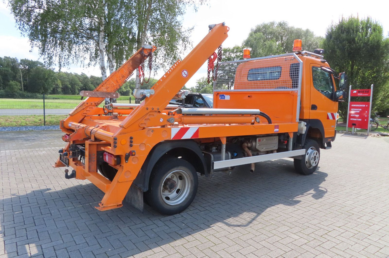 FUSO Canter 6 C 18 4x4 Kommunal Winterdienst - Carrinha basculante: foto 2 FUSO Canter 6 C 18 4x4 Kommunal Winterdienst - Carrinha basculante: foto 2