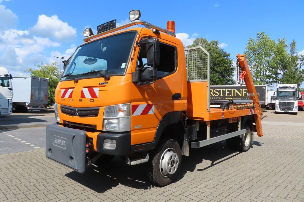 FUSO Canter 6 C 18 4x4 Kommunal Winterdienst - Camião multibenne: foto 1 FUSO Canter 6 C 18 4x4 Kommunal Winterdienst - Camião multibenne: foto 1