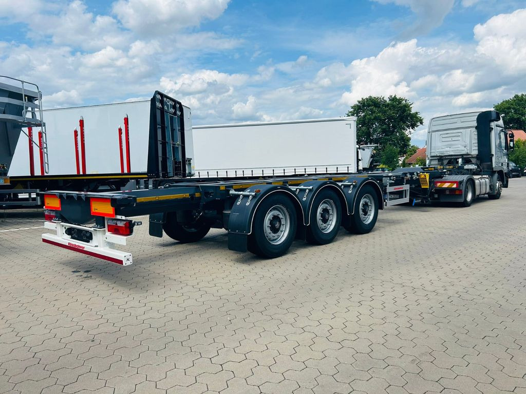 Kässbohrer K.SHG Multi Containerchassis ausziehbar - Semi-reboque transportador de contêineres/ Caixa móvel: foto 2 Kässbohrer K.SHG Multi Containerchassis ausziehbar - Semi-reboque transportador de contêineres/ Caixa móvel: foto 2