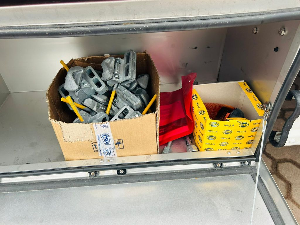 Semi-reboque plataforma/ Caixa aberta novo Kässbohrer SPA Mega Tele Plattform Auflieger: foto 12 Semi-reboque plataforma/ Caixa aberta novo Kässbohrer SPA Mega Tele Plattform Auflieger: foto 12