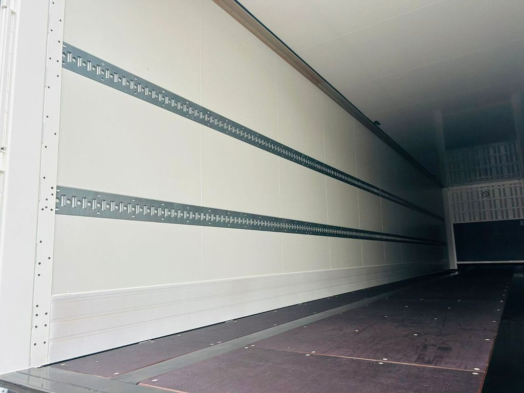 Krone Dry Liner 2-Achs Kofferauflieger Sofort Verfügba - Semi-reboque furgão: foto 4 Krone Dry Liner 2-Achs Kofferauflieger Sofort Verfügba - Semi-reboque furgão: foto 4