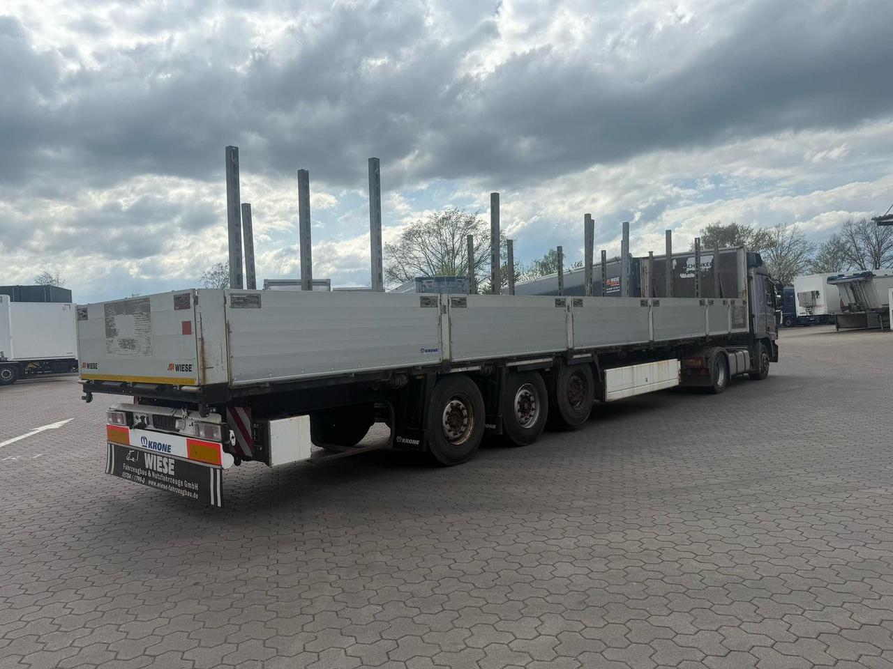 Krone Stahlmattenauflieger mit Bordwände - TÜV Neu - Semi-reboque plataforma/ Caixa aberta: foto 2 Krone Stahlmattenauflieger mit Bordwände - TÜV Neu - Semi-reboque plataforma/ Caixa aberta: foto 2