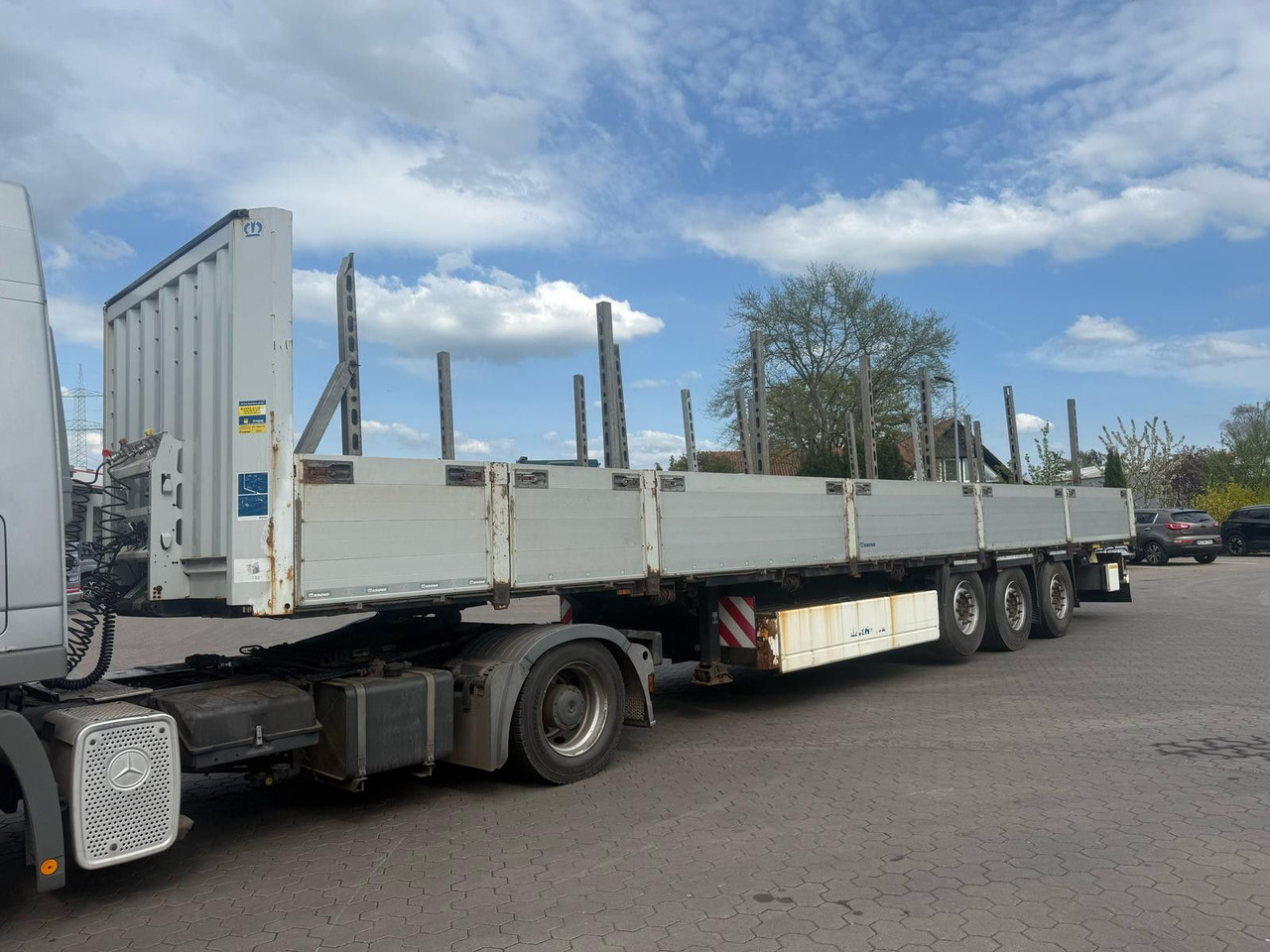 Krone Stahlmattenauflieger mit Bordwände - TÜV Neu - Semi-reboque plataforma/ Caixa aberta: foto 3 Krone Stahlmattenauflieger mit Bordwände - TÜV Neu - Semi-reboque plataforma/ Caixa aberta: foto 3