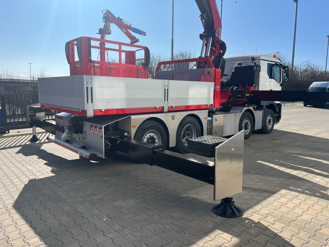 MAN 8x4 mit F1150RA.2.28 L616 Winde - Camião grua: foto 5 MAN 8x4 mit F1150RA.2.28 L616 Winde - Camião grua: foto 5