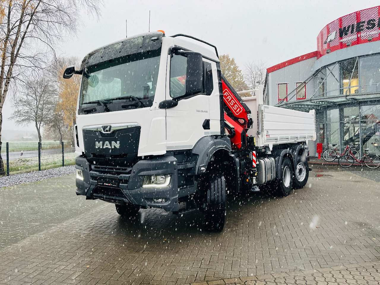 MAN TGS 26.400 6x4 Krankipper Fassi/SOFORT VERFÜGBAR - Camião basculante, Camião grua: foto 4 MAN TGS 26.400 6x4 Krankipper Fassi/SOFORT VERFÜGBAR - Camião basculante, Camião grua: foto 4