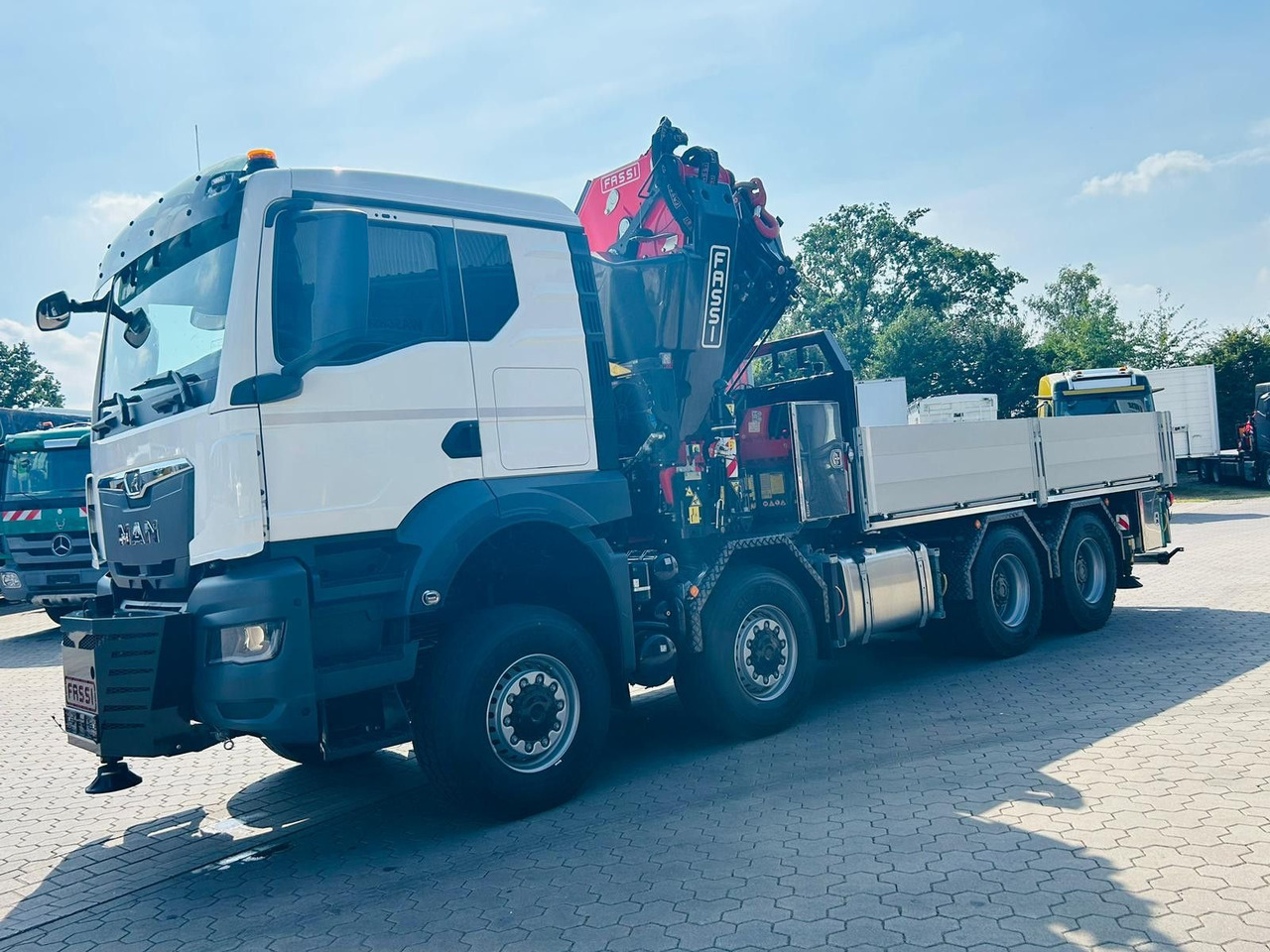 MAN TGS 41.520 8x8 mit Fassi Ladekran F710RA.2.26 - Camião grua: foto 5 MAN TGS 41.520 8x8 mit Fassi Ladekran F710RA.2.26 - Camião grua: foto 5
