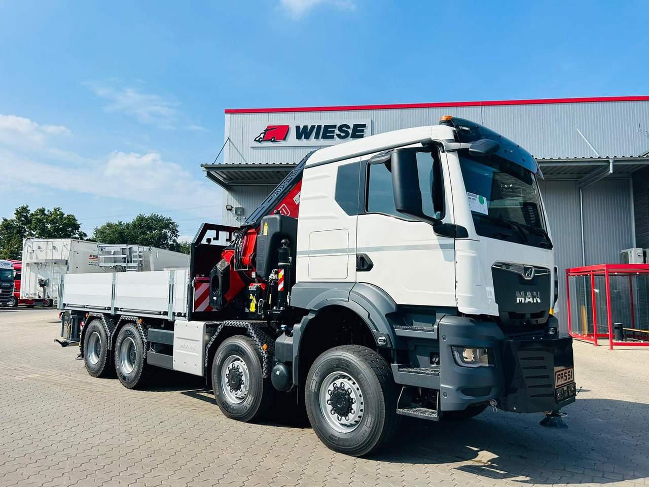 MAN TGS 41.520 8x8 mit Fassi Ladekran F710RA.2.26 - Camião grua: foto 4 MAN TGS 41.520 8x8 mit Fassi Ladekran F710RA.2.26 - Camião grua: foto 4