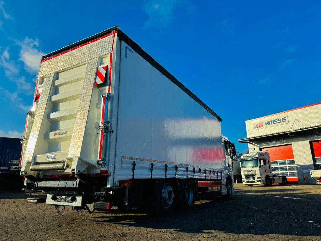 MAN TGX 26.440 6x2 LL Schwerlast Ladebordwand/Rampe - Camião transporte de veículos: foto 4 MAN TGX 26.440 6x2 LL Schwerlast Ladebordwand/Rampe - Camião transporte de veículos: foto 4