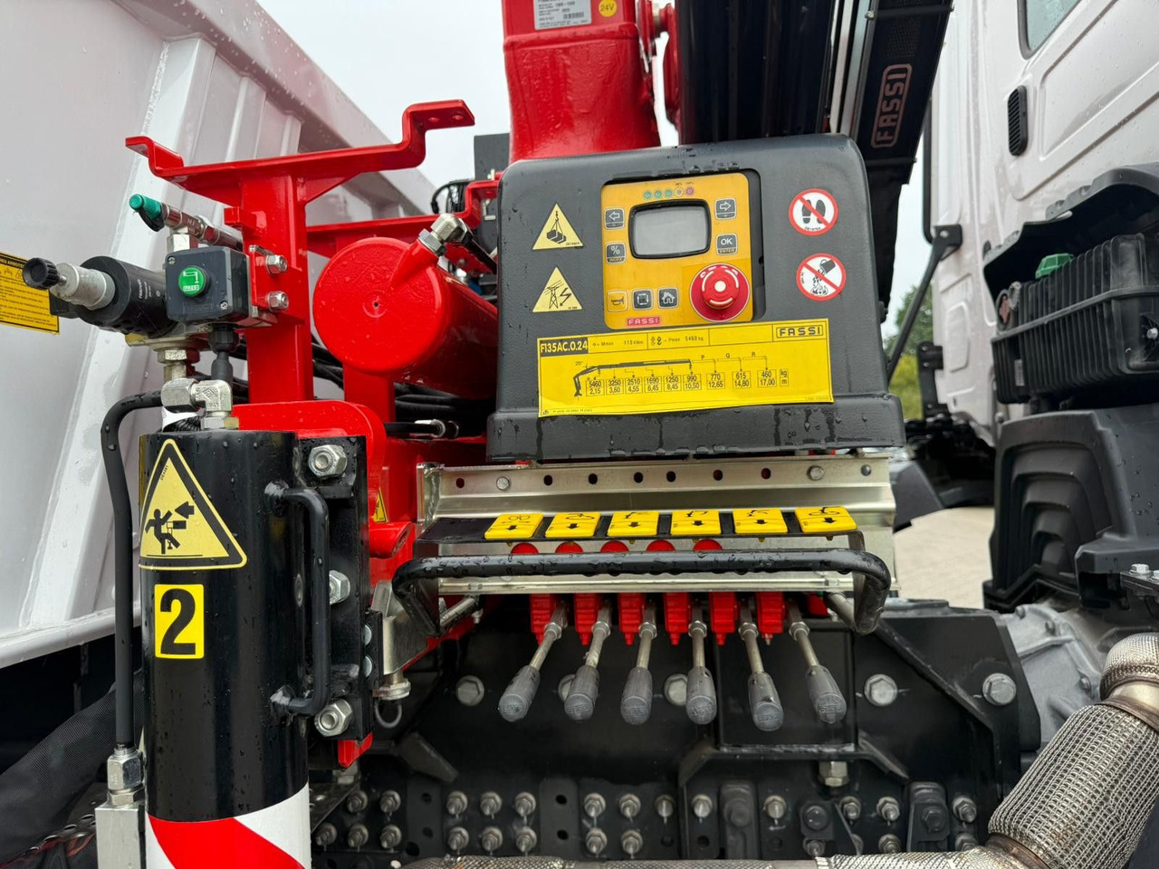 Leasing de  Mercedes-Benz Arocs 1835  4x2 Meiller Fassi F135 Kran Kipper Mercedes-Benz Arocs 1835  4x2 Meiller Fassi F135 Kran Kipper: foto 12