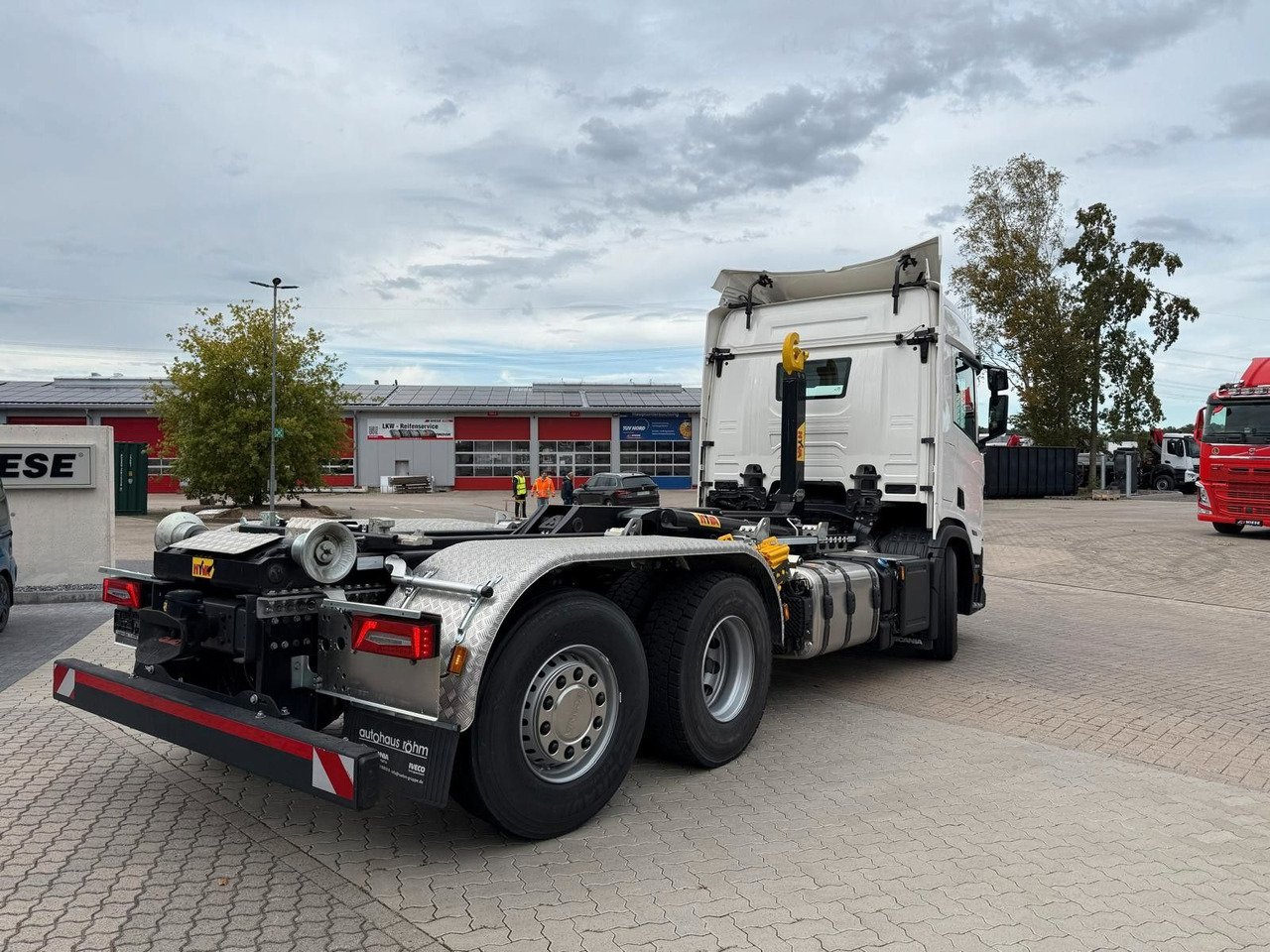 Scania R460 6x2 - Abrollkipper - Sofort Verfügbar! - Camião polibenne: foto 3 Scania R460 6x2 - Abrollkipper - Sofort Verfügbar! - Camião polibenne: foto 3
