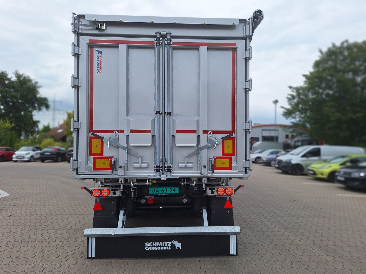 Schmitz Cargobull Kipper 52m³ mit gekröpftem Chassis - Semi-reboque basculante: foto 4 Schmitz Cargobull Kipper 52m³ mit gekröpftem Chassis - Semi-reboque basculante: foto 4