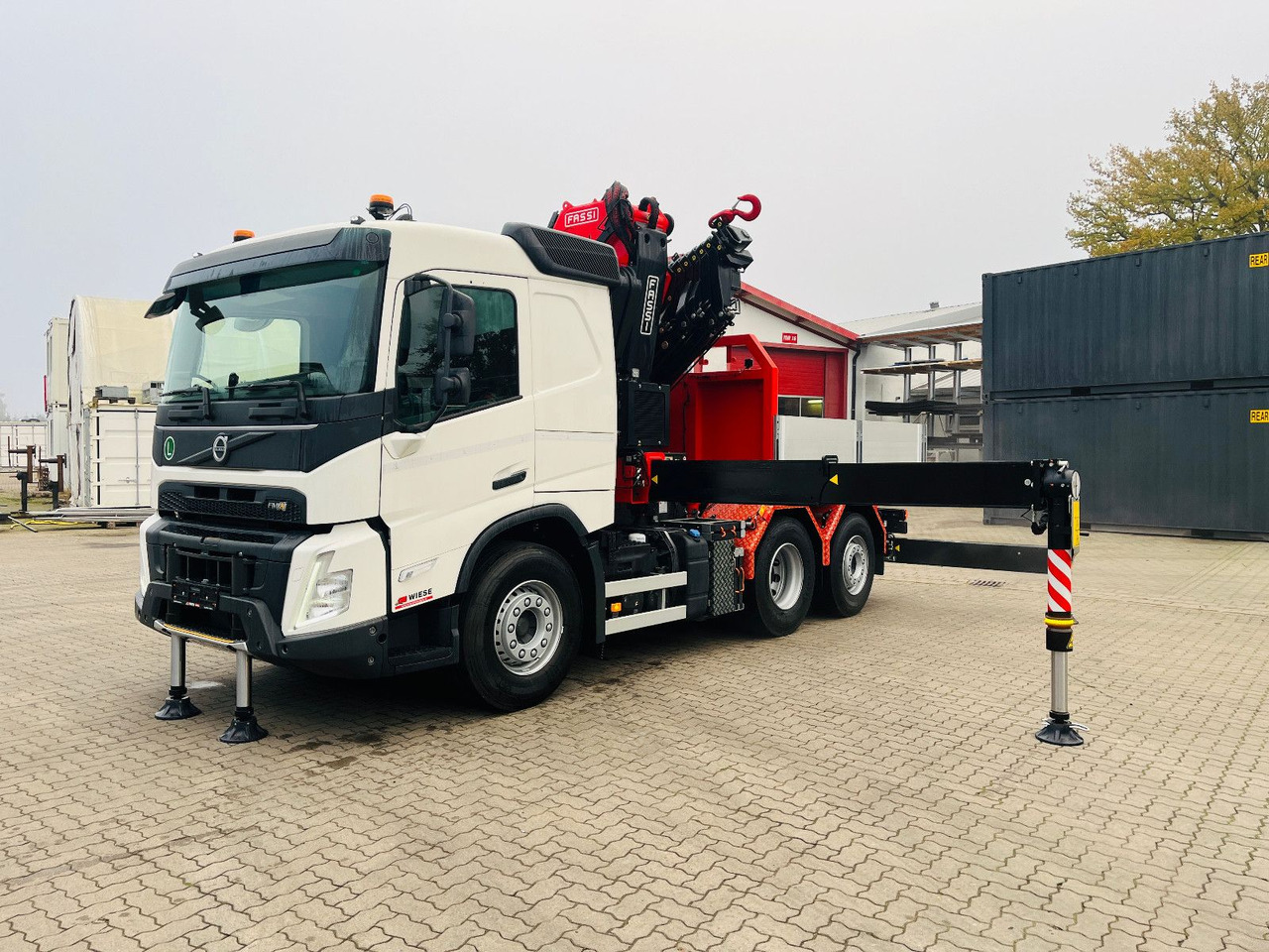 Volvo FMX 540 6x2 mit Kran Fassi F545.2.28 - Tractor: foto 1 Volvo FMX 540 6x2 mit Kran Fassi F545.2.28 - Tractor: foto 1