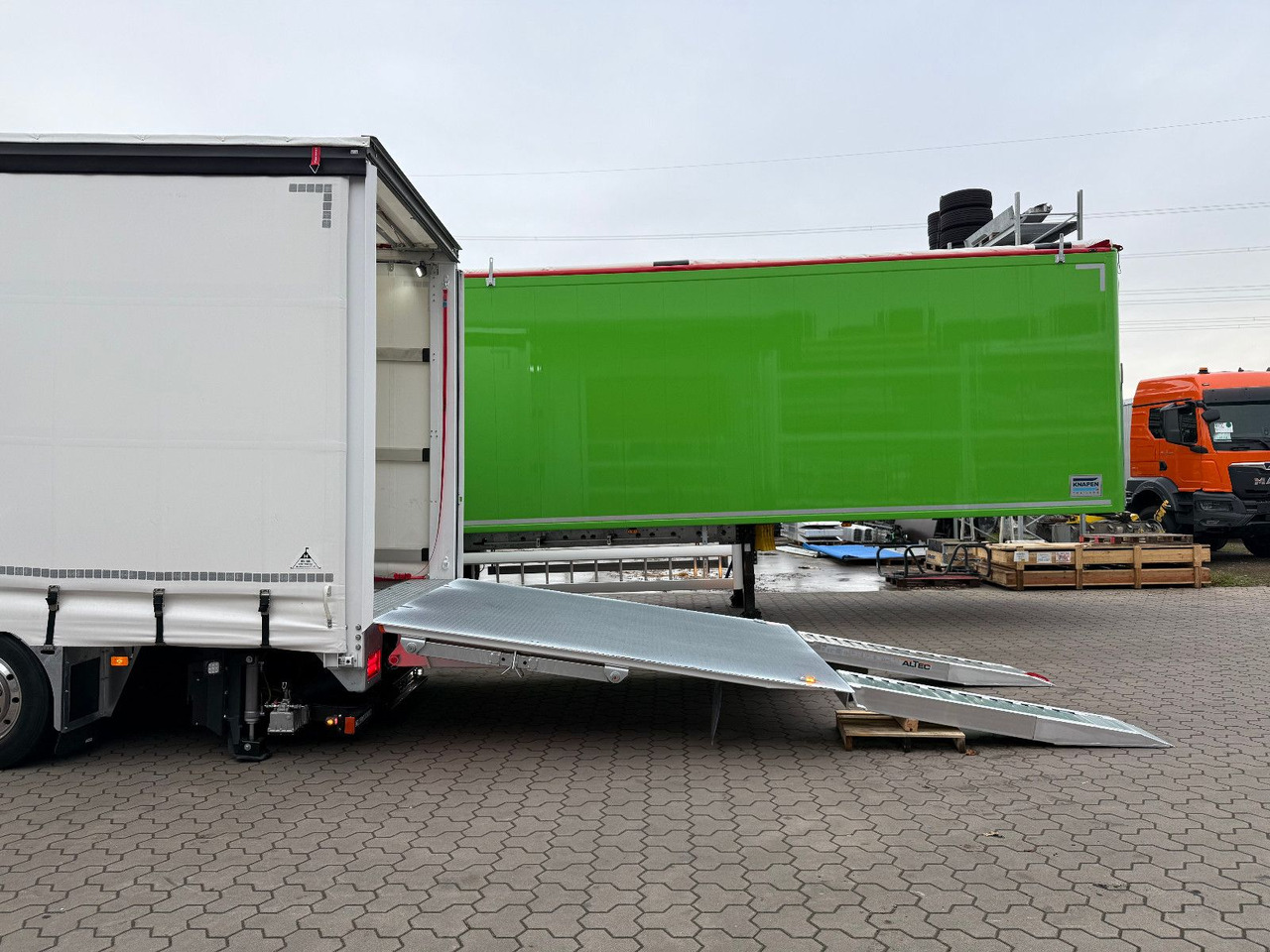 Volvo FH 500 8x2 Arbeitsbühnen Transporter LBW 9t - Caminhão reboque: foto 3 Volvo FH 500 8x2 Arbeitsbühnen Transporter LBW 9t - Caminhão reboque: foto 3