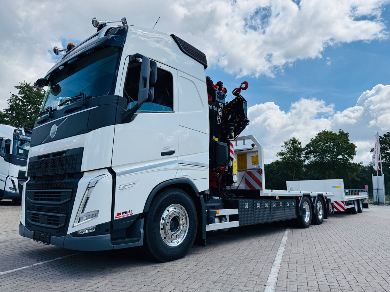 Volvo FH540 6x2 Containerpritsche mit F545RA.2.26 - Camião grua: foto 1 Volvo FH540 6x2 Containerpritsche mit F545RA.2.26 - Camião grua: foto 1