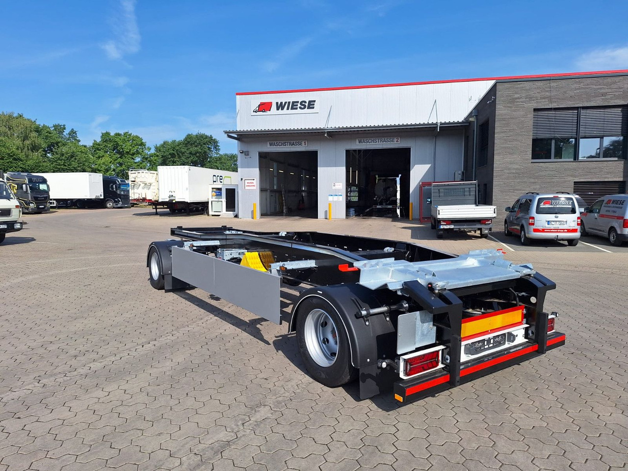 Wiese Abrollanhänger Schlittenanhänger - Reboque ampliroll/ Multibenne: foto 1 Wiese Abrollanhänger Schlittenanhänger - Reboque ampliroll/ Multibenne: foto 1