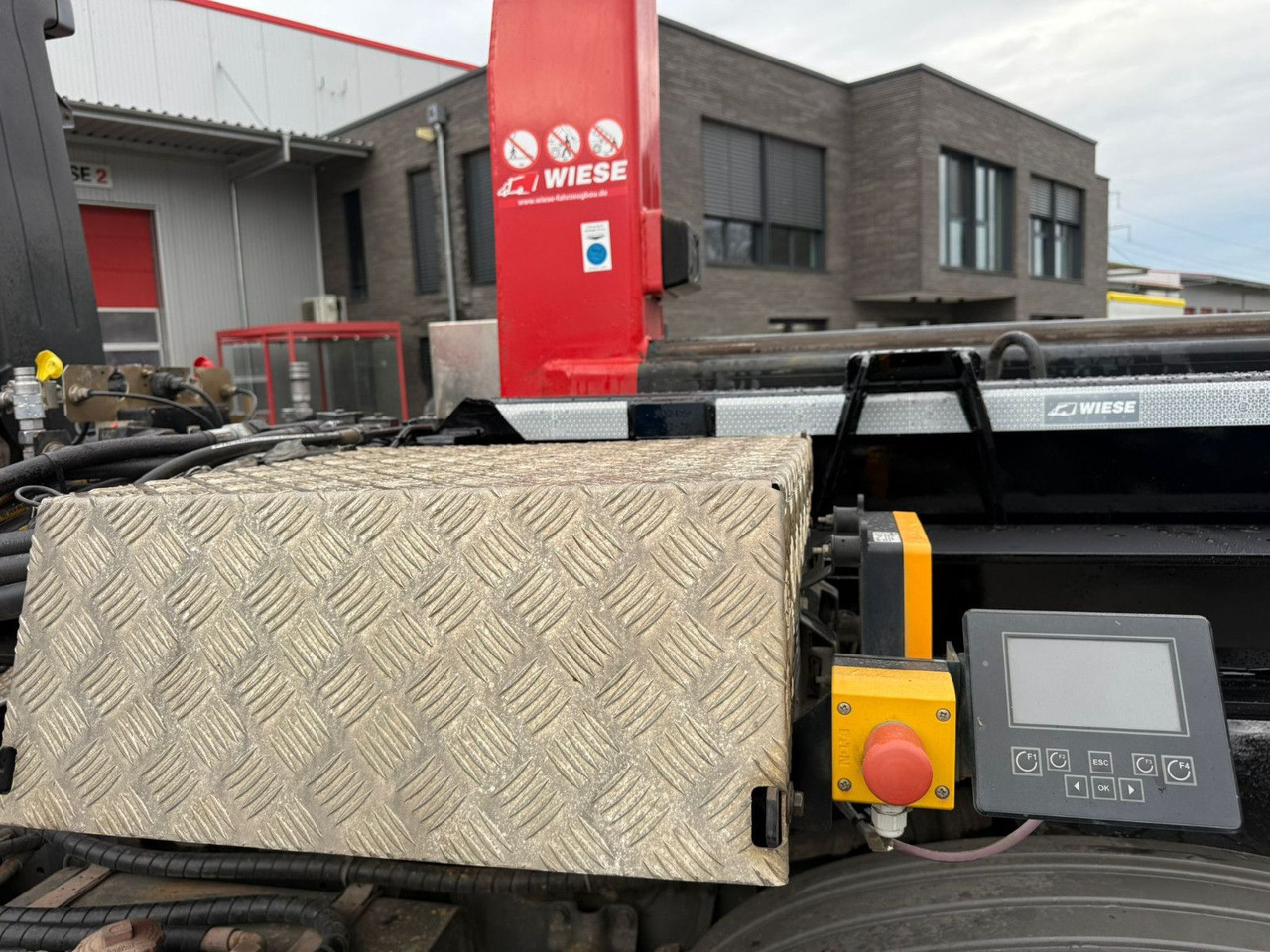 Semi-reboque transportador de contêineres/ Caixa móvel Wiese SA 3 - 36 AK 30 Abrollkipper neu lackiert: foto 9